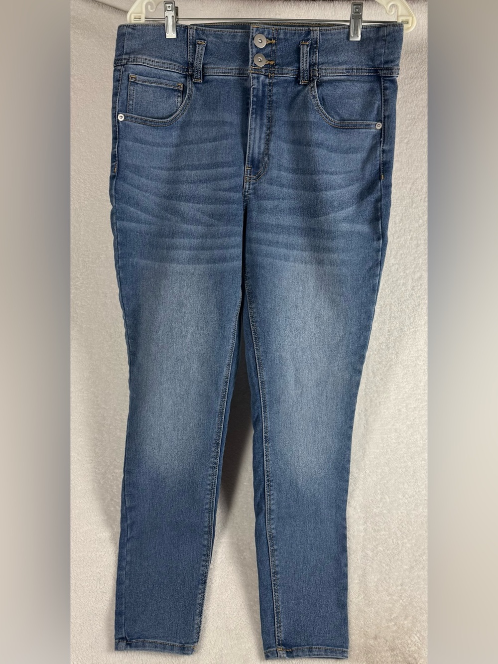 No Boundaries Junior’s / Women’s  Super Skinny Stretch Jeans - Size 15